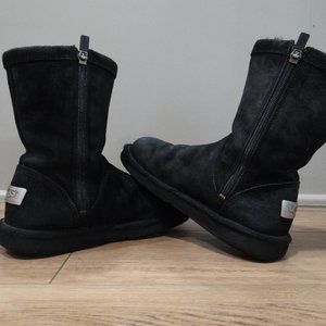UGG 1889 Boots Women's Sz 6 Roslynn Black Suede Leather Genuine Sheepskin Lined